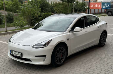 Седан Tesla Model 3 2020 в 