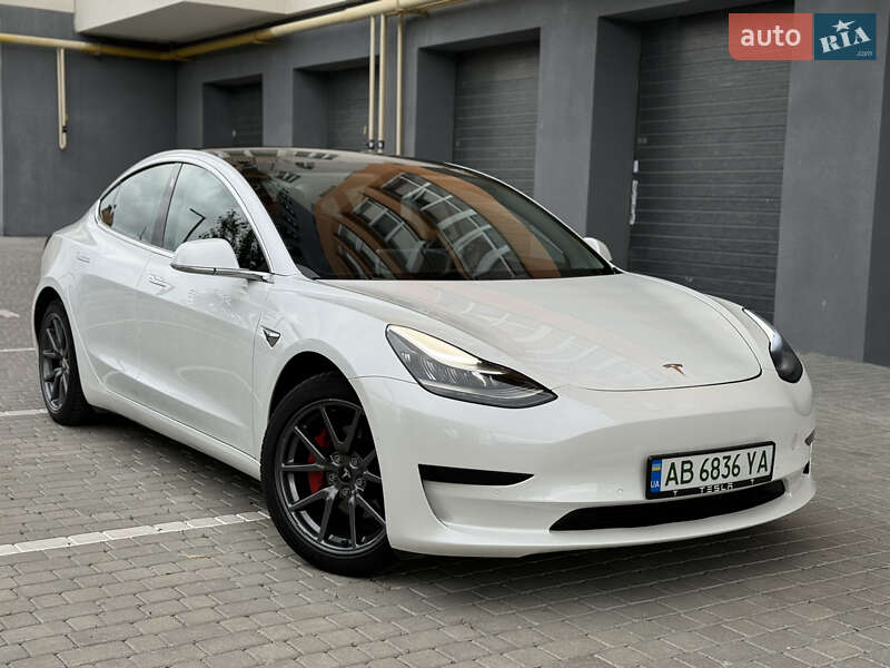 Tesla Model 3 2020