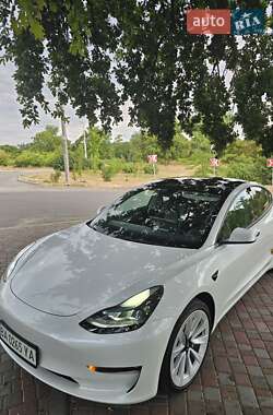 Седан Tesla Model 3 2021 в Кропивницком
