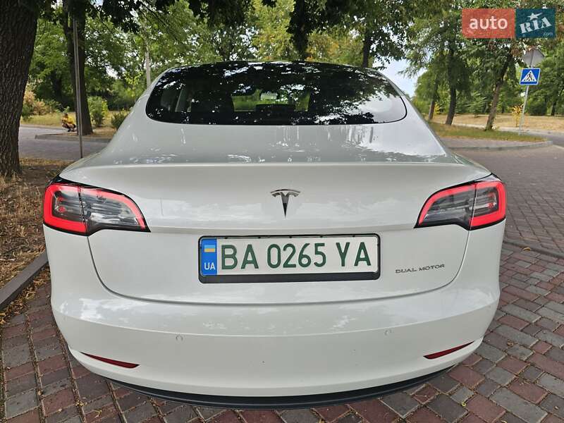 Седан Tesla Model 3 2021 в Кропивницком фото 18 Седан Tesla Model 3 2021 в Кропивницком