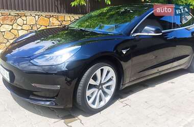 Седан Tesla Model 3 2019 в Виннице
