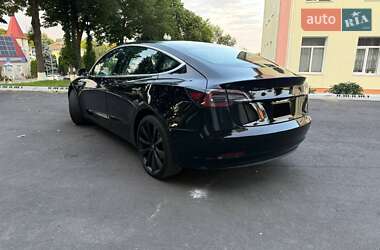 Седан Tesla Model 3 2018 в 