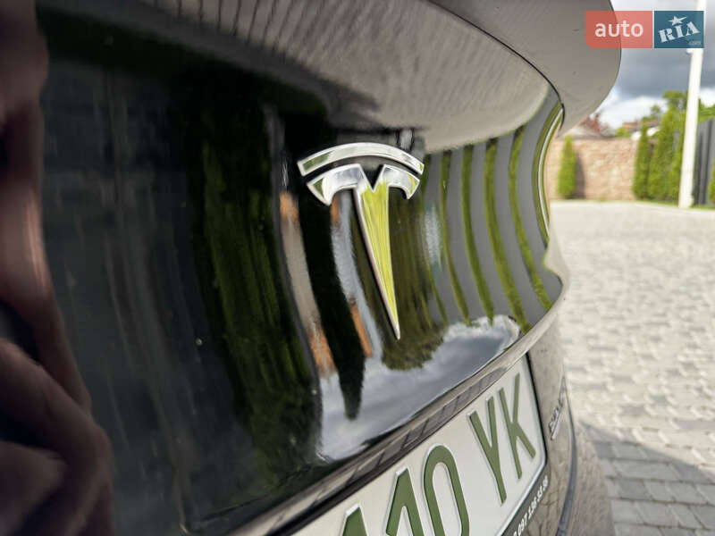 Седан Tesla Model 3 2019 в Кропивницькому