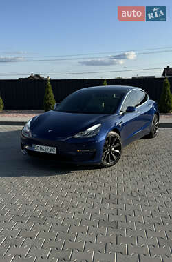 Седан Tesla Model 3 2020 в Львові