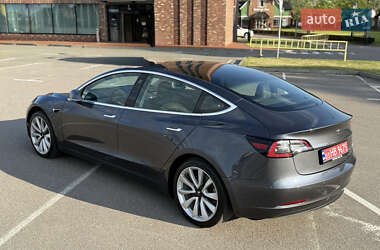 Седан Tesla Model 3 2019 в 