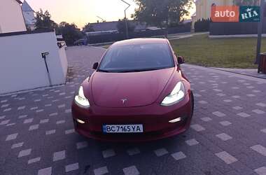 Седан Tesla Model 3 2021 в 