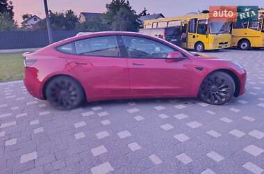 Седан Tesla Model 3 2021 в 