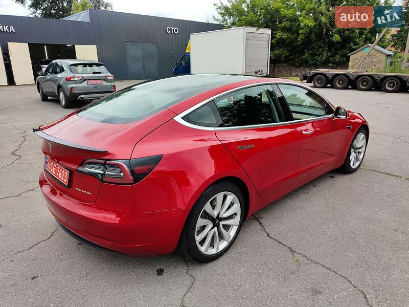 Седан Tesla Model 3 2018 в Белой Церкви