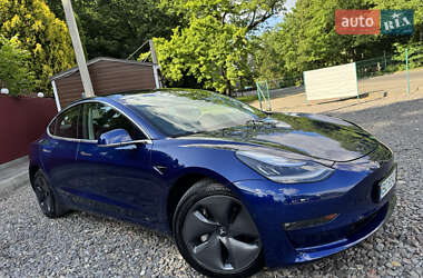 Седан Tesla Model 3 2019 в 