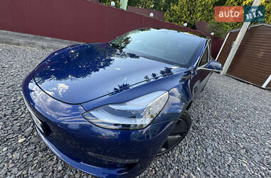Седан Tesla Model 3 2019 в 