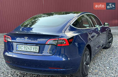 Седан Tesla Model 3 2019 в 
