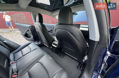 Седан Tesla Model 3 2019 в 