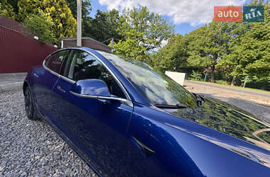 Седан Tesla Model 3 2019 в 