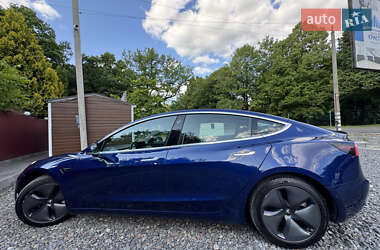 Седан Tesla Model 3 2019 в 