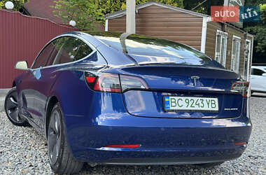 Седан Tesla Model 3 2019 в 