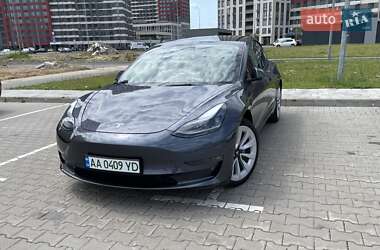 Седан Tesla Model 3 2022 в Киеве