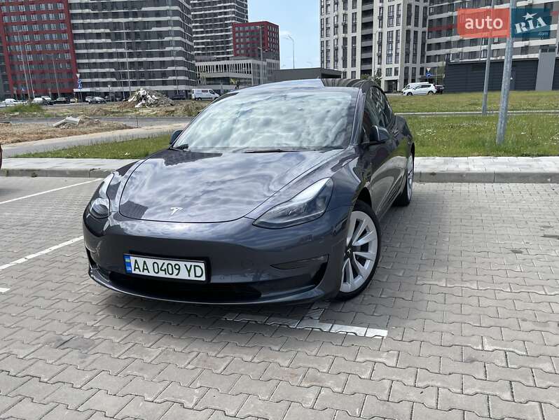 Tesla Model 3 2022