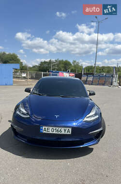 Седан Tesla Model 3 2019 в 