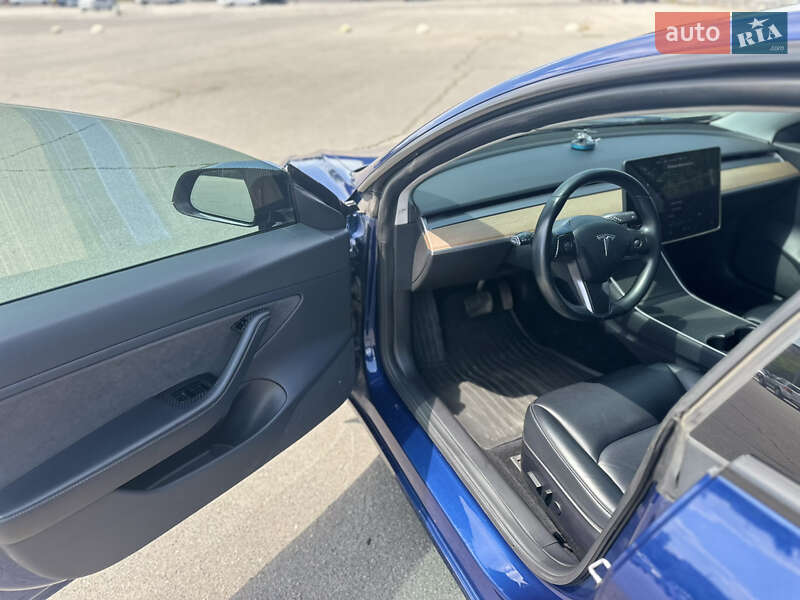 Седан Tesla Model 3 2019 в Днепре