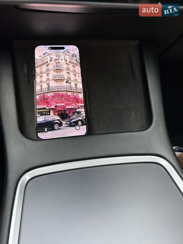 Седан Tesla Model 3 2021 в Дніпрі