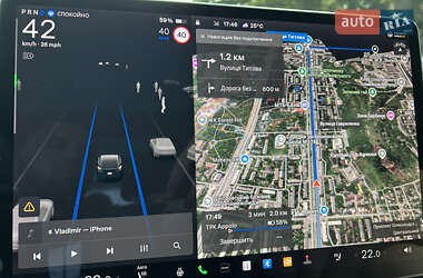 Седан Tesla Model 3 2021 в Дніпрі