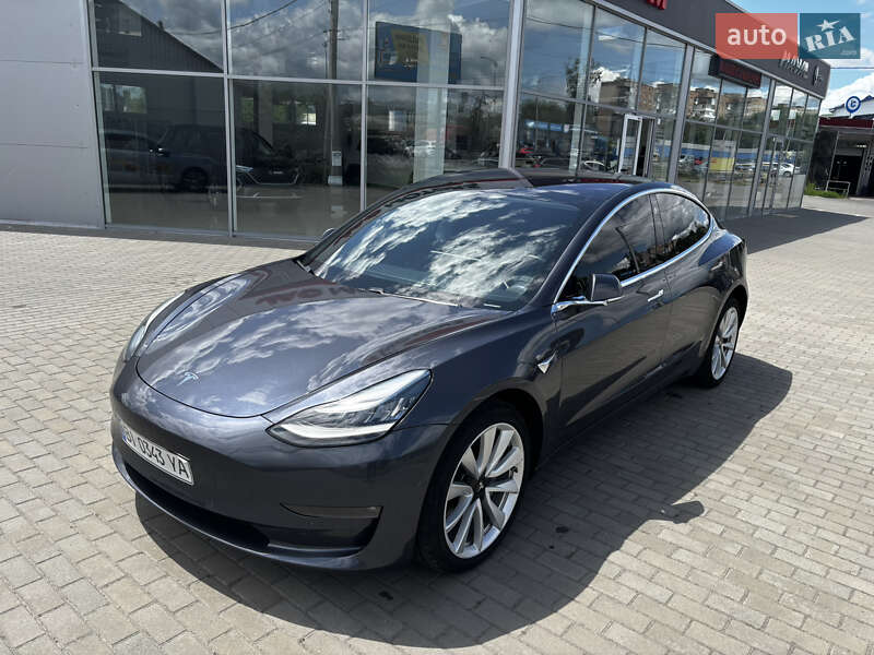 Tesla Model 3 2018