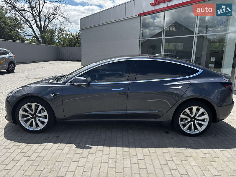 Седан Tesla Model 3 2018 в Полтаве