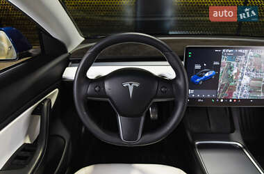 Седан Tesla Model 3 2019 в 