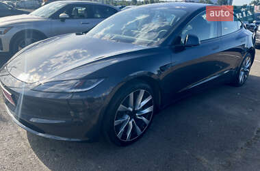 Седан Tesla Model 3 2024 в Києві