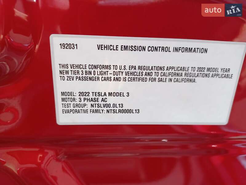Седан Tesla Model 3 2022 в Хмельницком