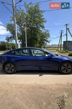 Седан Tesla Model 3 2020 в 