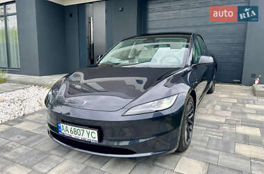 Седан Tesla Model 3 2024 в Києві