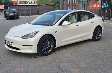 Седан Tesla Model 3 2019 в 