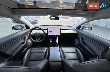 Седан Tesla Model 3 2018 в 