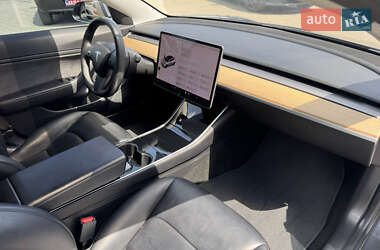 Седан Tesla Model 3 2018 в 