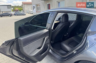 Седан Tesla Model 3 2018 в 