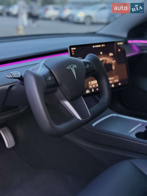 Седан Tesla Model 3 2022 в Києві