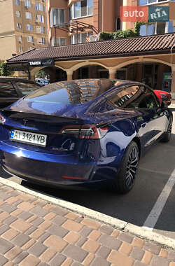 Седан Tesla Model 3 2020 в Киеве