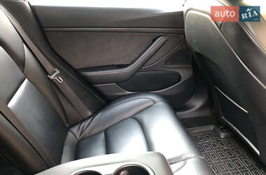 Седан Tesla Model 3 2020 в Киеве