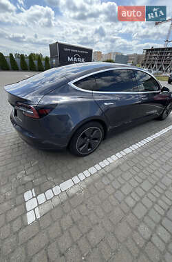 Седан Tesla Model 3 2018 в 