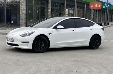 Седан Tesla Model 3 2021 в 