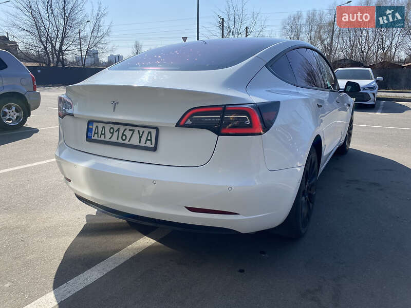 Седан Tesla Model 3 2018 в Киеве