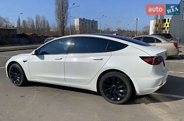 Седан Tesla Model 3 2018 в 