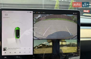 Седан Tesla Model 3 2018 в 