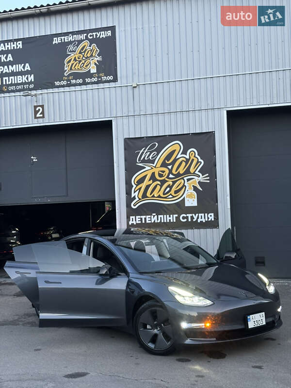 Седан Tesla Model 3 2023 в Белой Церкви