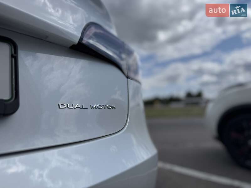 Седан Tesla Model 3 2021 в Кременчуці