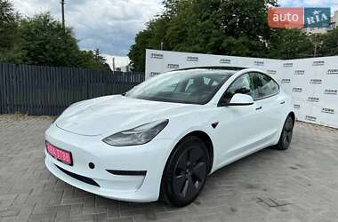 Седан Tesla Model 3 2023 в 