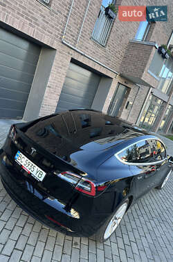 Седан Tesla Model 3 2019 в 