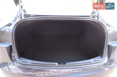Седан Tesla Model 3 2024 в 