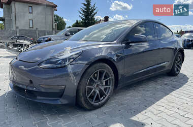 Седан Tesla Model 3 2022 в Львові
